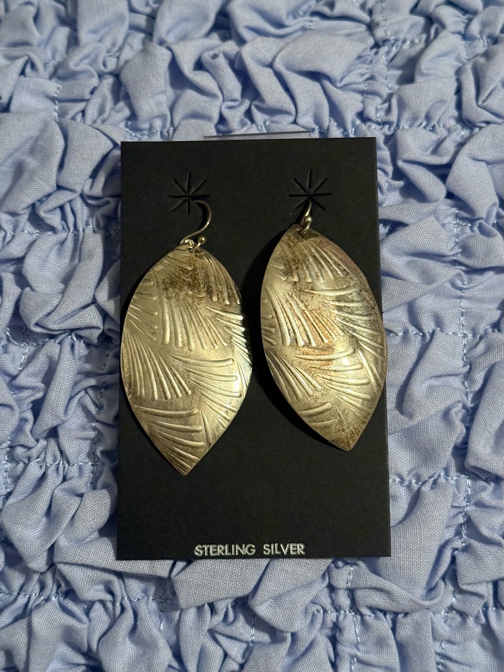 ⚡️NWOT⚡️Sterling Silver Leaf-Shape Dangle Earrings - Silver